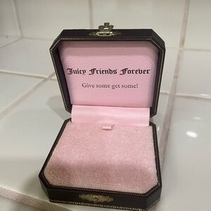 Vintage Juicy Couture Necklace Box 🩷